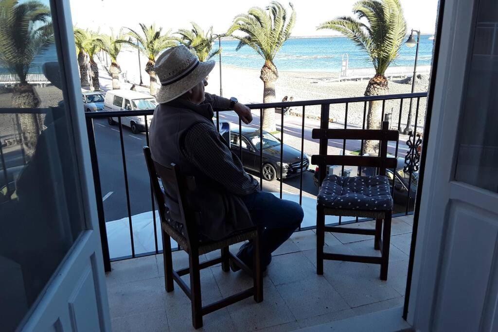Piso En Primera Linea Con Wifi Y Vistas Al Mar Ло-Паган Экстерьер фото